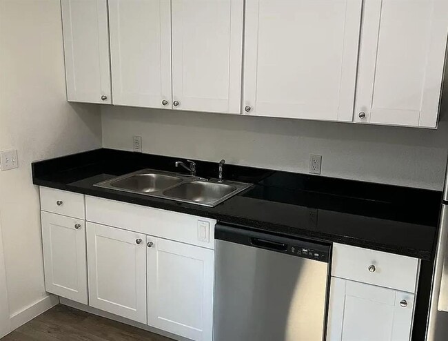 Photo - 1440 Jackson St