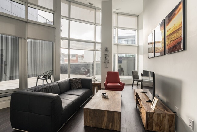 Building Photo - 1597 Barrington St