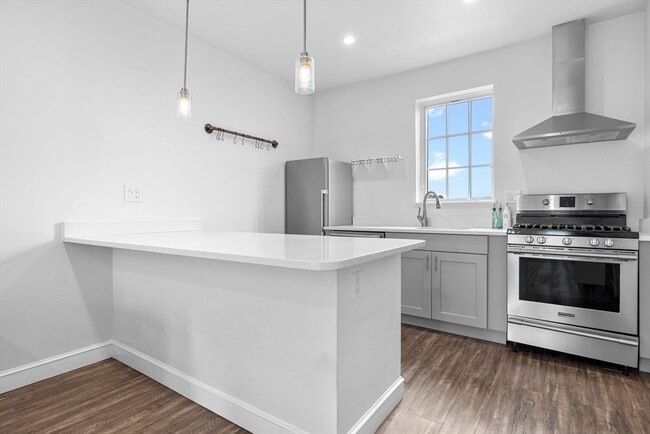 Photo - 105 Broadway Apartment Unit 2