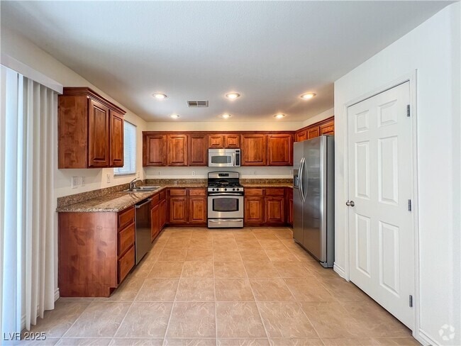 Building Photo - 1995 Sundown Canyon Dr Rental