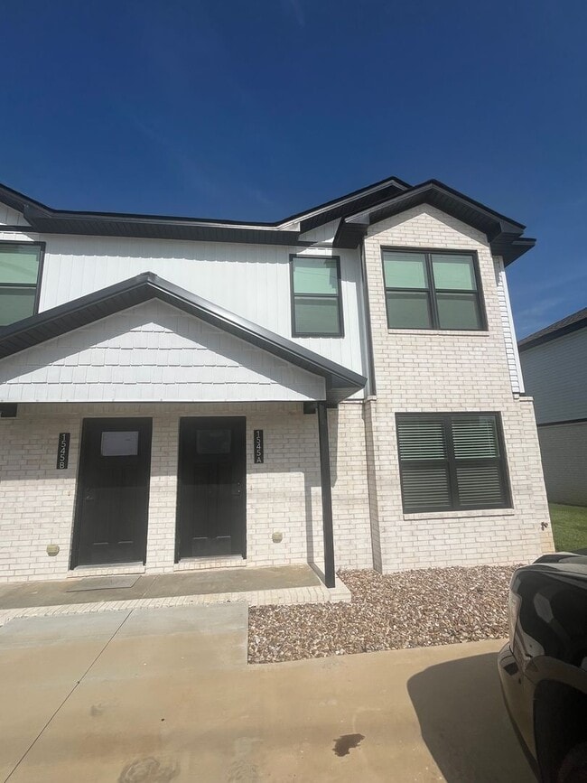 COX-NORTHRIDGE-4 - COX-NORTHRIDGE-4 Apartment Unit A