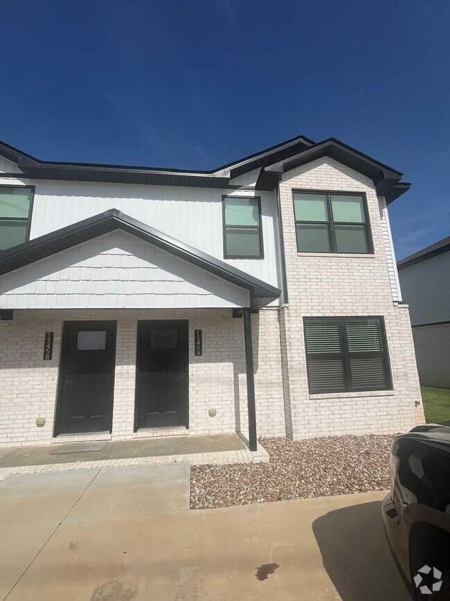 Building Photo - COX-NORTHRIDGE-4 Unit A Rental