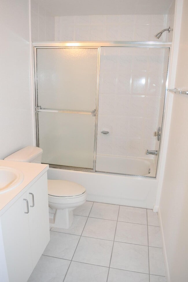 Photo - 2010 Taylor St Unidad 7b