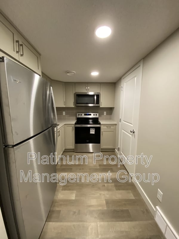 Photo - 165 Walcrest Blvd. SE