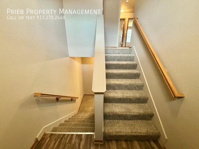 Photo - 870 S Woodson Ct