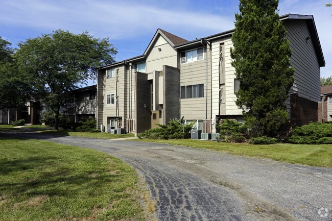 Photo - Versailles Apartments