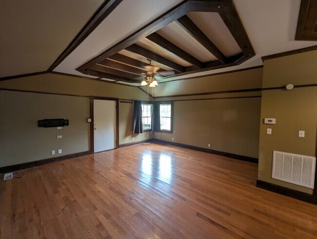 Living Room - 1736 15th Ave S Unit 3