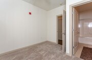 1BR, 1BA - 765 SF