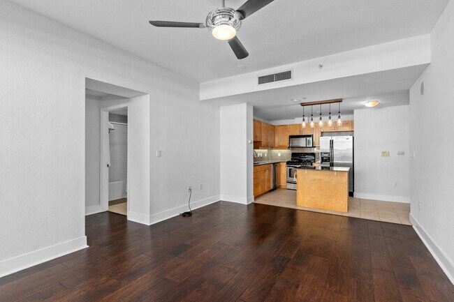 Photo - 1240 India St