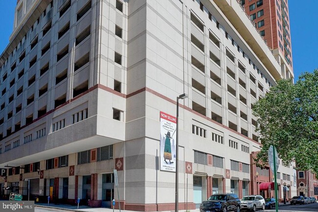 Building Photo - 414 Water St Unit 2611