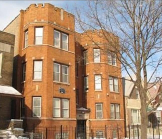 Building Photo - 6840 S Calumet Ave