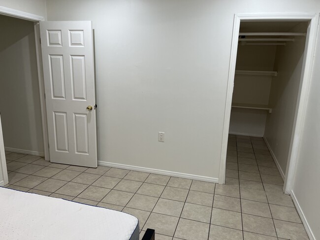 Photo - 4105 W 103rd St