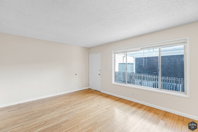 Photo - 2435 2nd St Unit 2