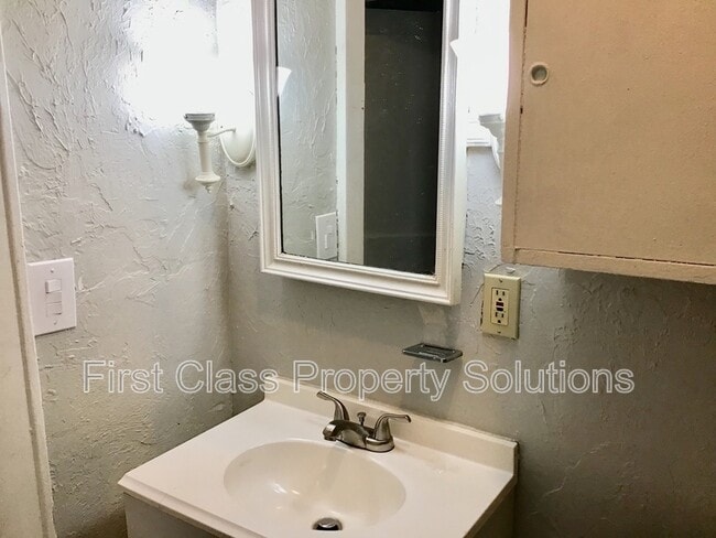 Photo - 3125 NW 14th St