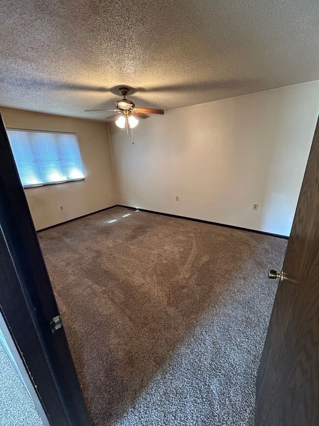 Photo - 527 Downing Ave Unit 2