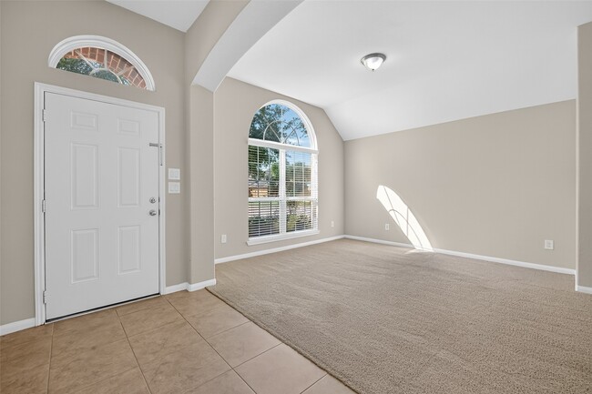 Photo - 6422 St Bernadette Dr