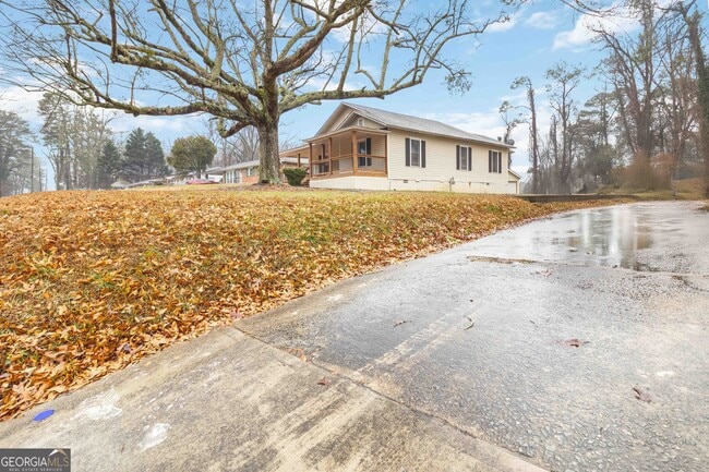 Photo - 2141 Fairburn Rd SW