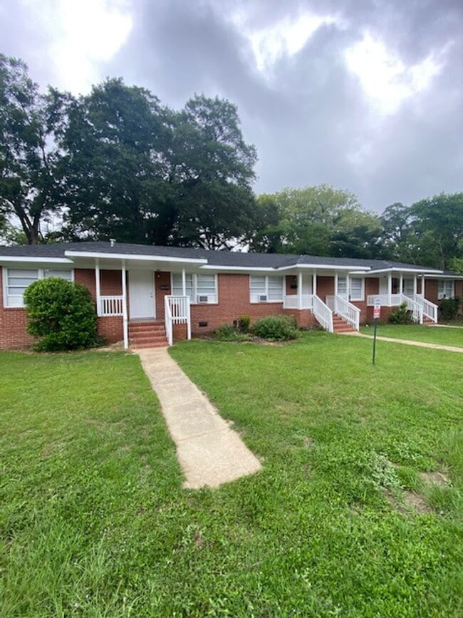 Building Photo - Glenwood Dr. 3005**Dale Unit 3007 Rental