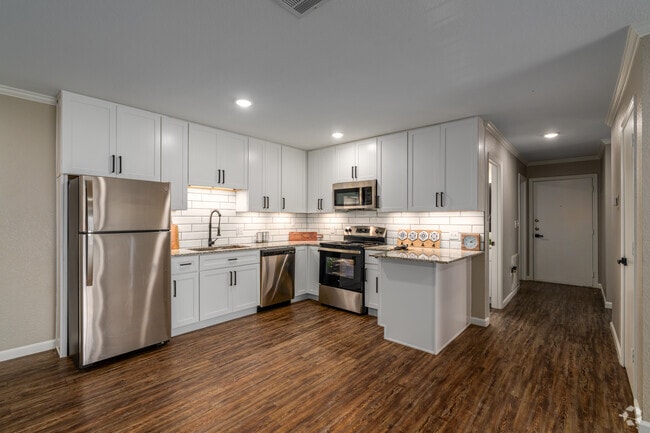 3 habitaciones, 2 baños - 1350 pies cuadrados - Cocina - Parkwood Terrace