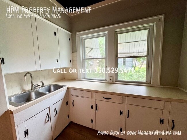 304 Chicago Pl NW