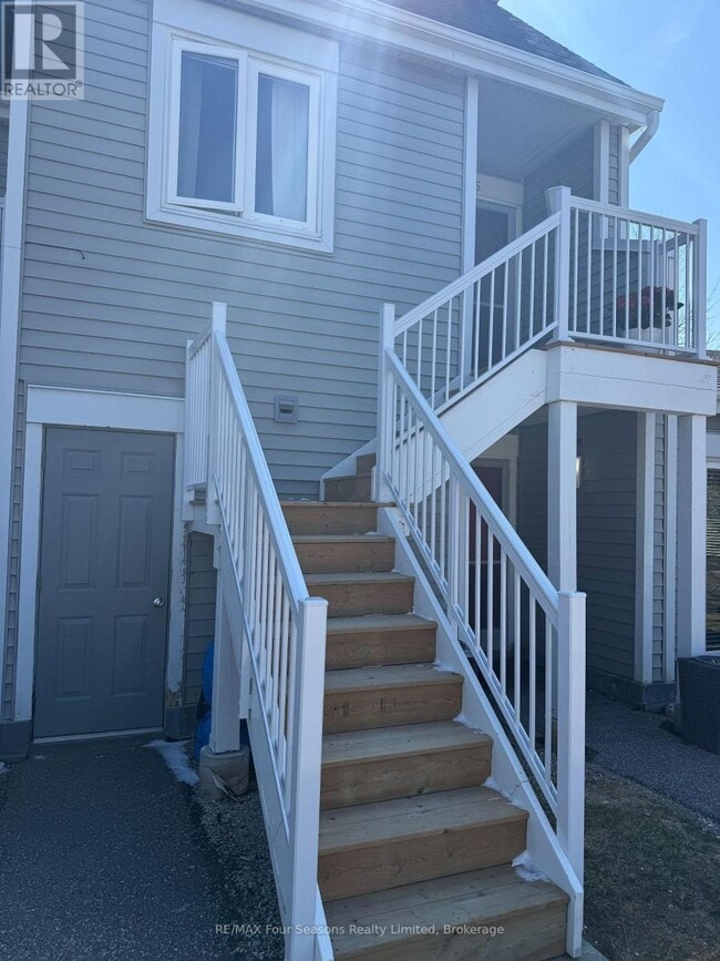 Photo - 55 Trott Blvd