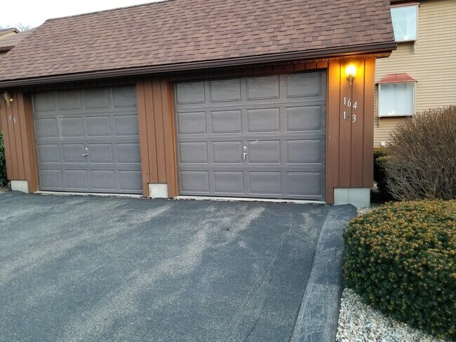 Photo - 163 Pine Grove Dr Unidad 163