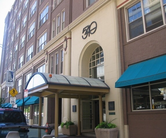 Building Photo - 540 N Lake Shore Dr Unit 620