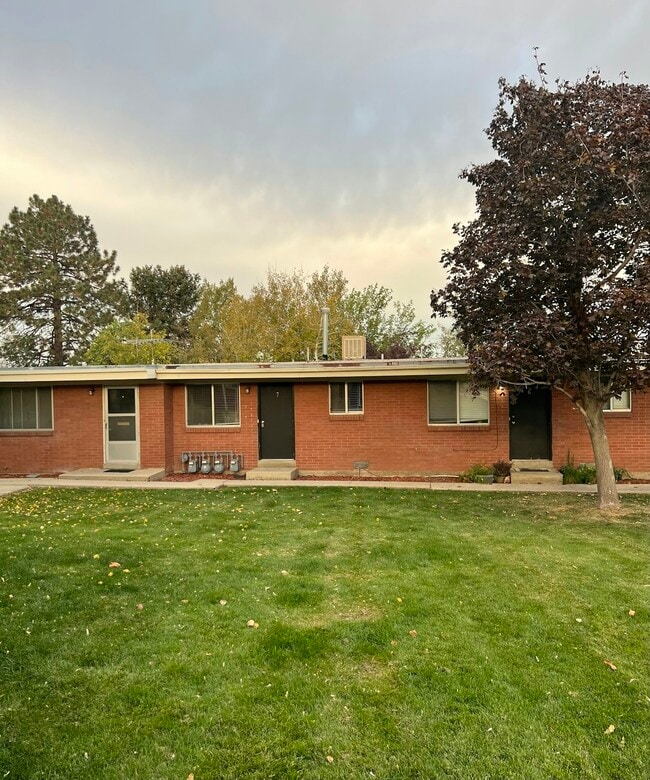 2122 Orchard Dr