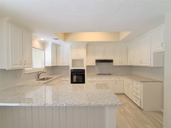 Photo - 18918 Walden Forest Dr