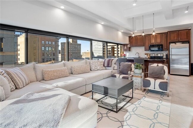 Photo - 1101 Walnut St Unit 707