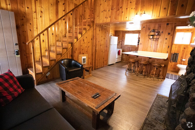 Building Photo - 596 W White Mountain Blvd Unit 13 Rental