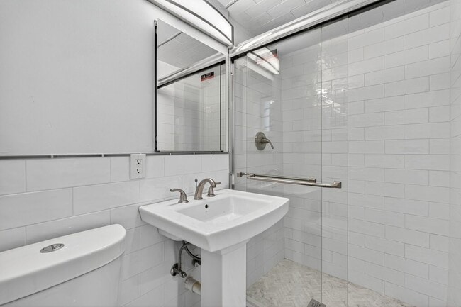 Photo - 1363 28th St NW Unidad 3