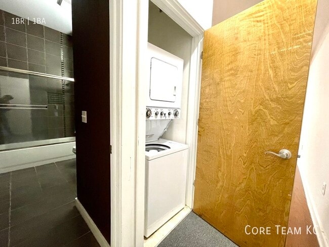Photo - 2911 Cherry St Unit 2909