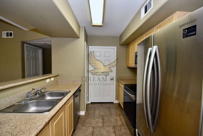 Photo - 8000 W Badura Ave