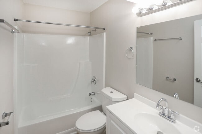 3BR, 2BA - 1275 SF