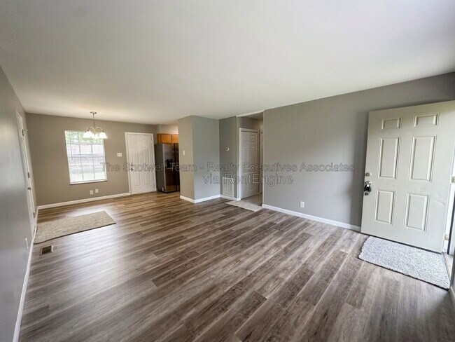 Photo - 1108 Ruskin Dr