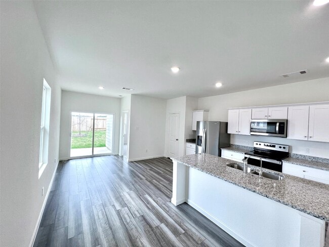 680 Amesbury Rd
