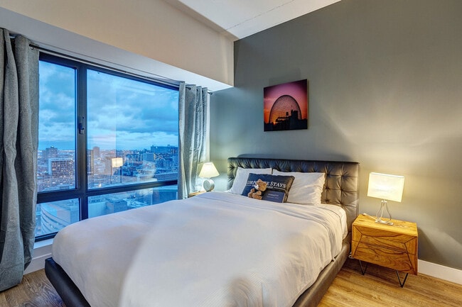 Photo - 2100 Rue de Bleury Unit SI ID1353838P