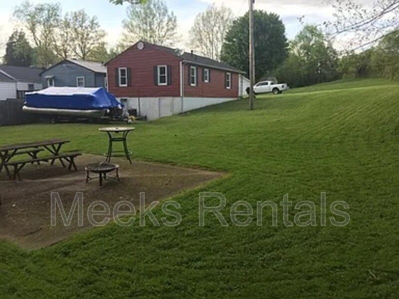 Photo - 1987 McVeigh Ave