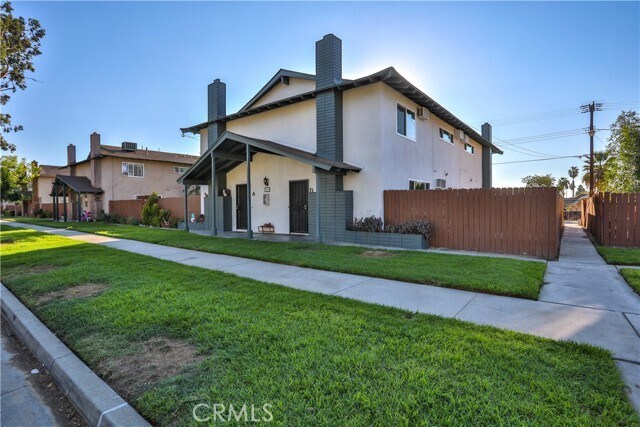 Photo - 2963 Elgin Dr