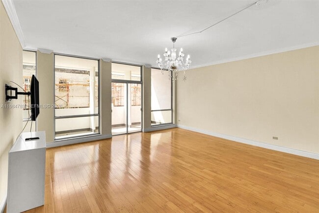 Photo - 700 Biltmore Way Unit 306