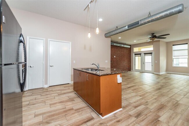 Photo - 523 4th Ave S Unidad 17