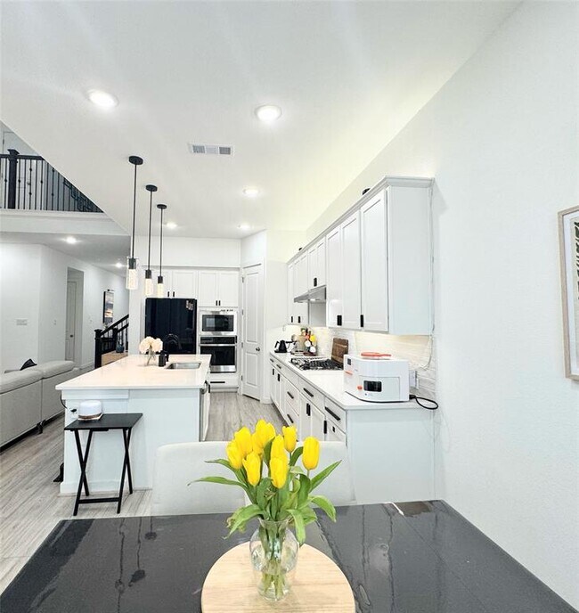 Photo - 4418 Hannover Wy