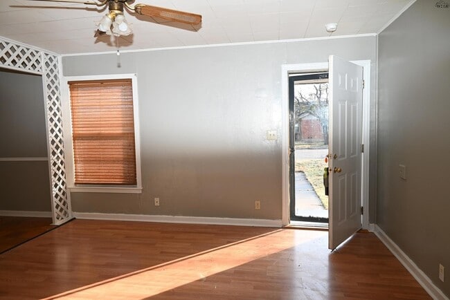 Photo - 3402 Grant St