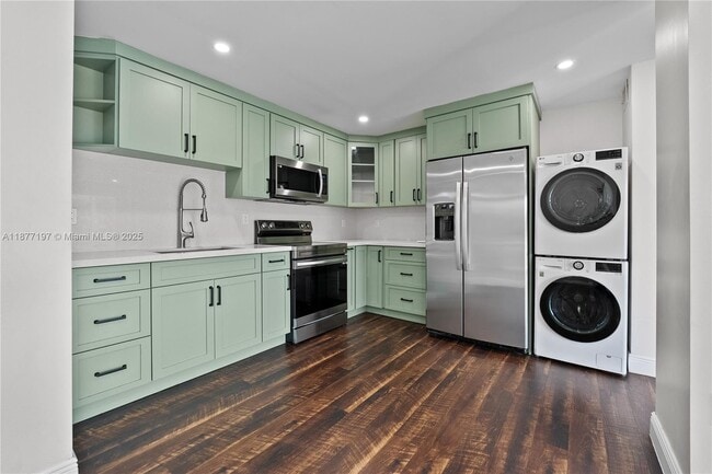 Building Photo - 1800 SW 25th St Unit 2301 Rental