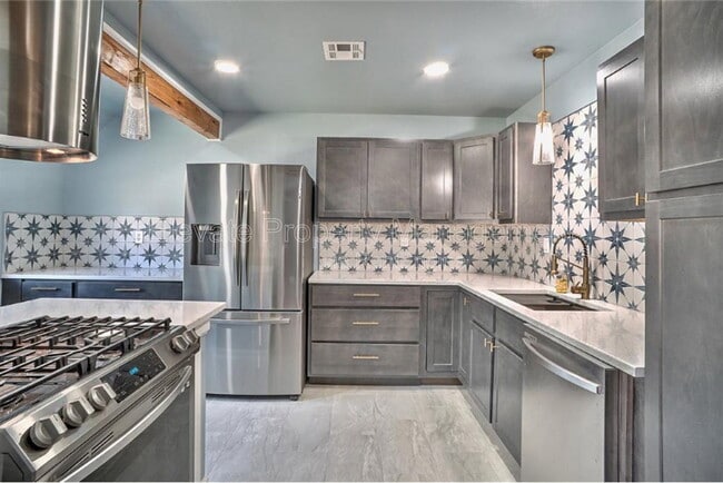 Photo - 1908 Sheffield Rd