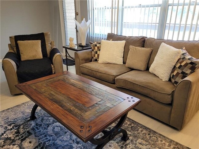 Photo - 4302 Martinique Cir Unit J2