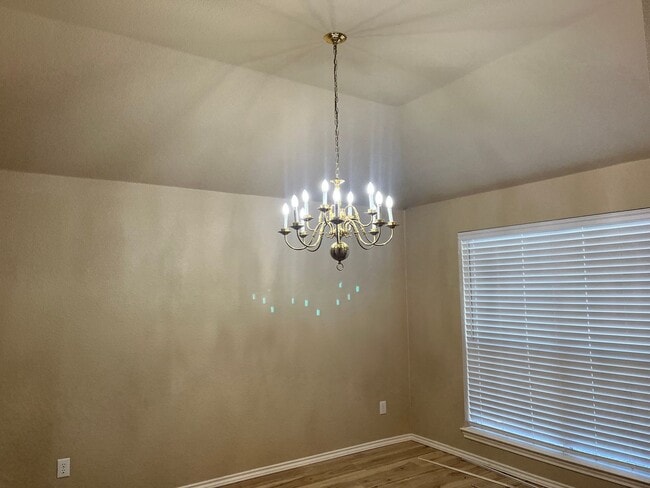 Photo - Beautifully Updated 4-Bedroom Home with Community Pool & Excellent Schools!