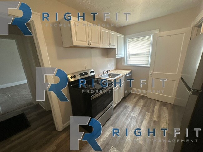 Photo - 1213-1215 Pine Street Unit 1215 Pine Street