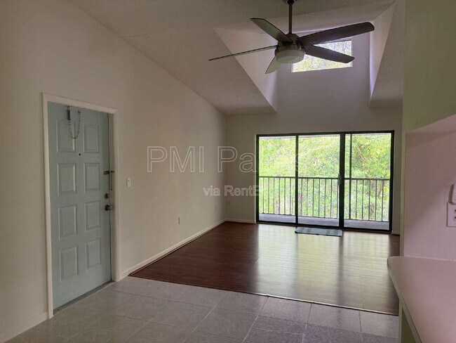 Photo - 1236 Pine Ridge Cir W Unidad Apartment G3